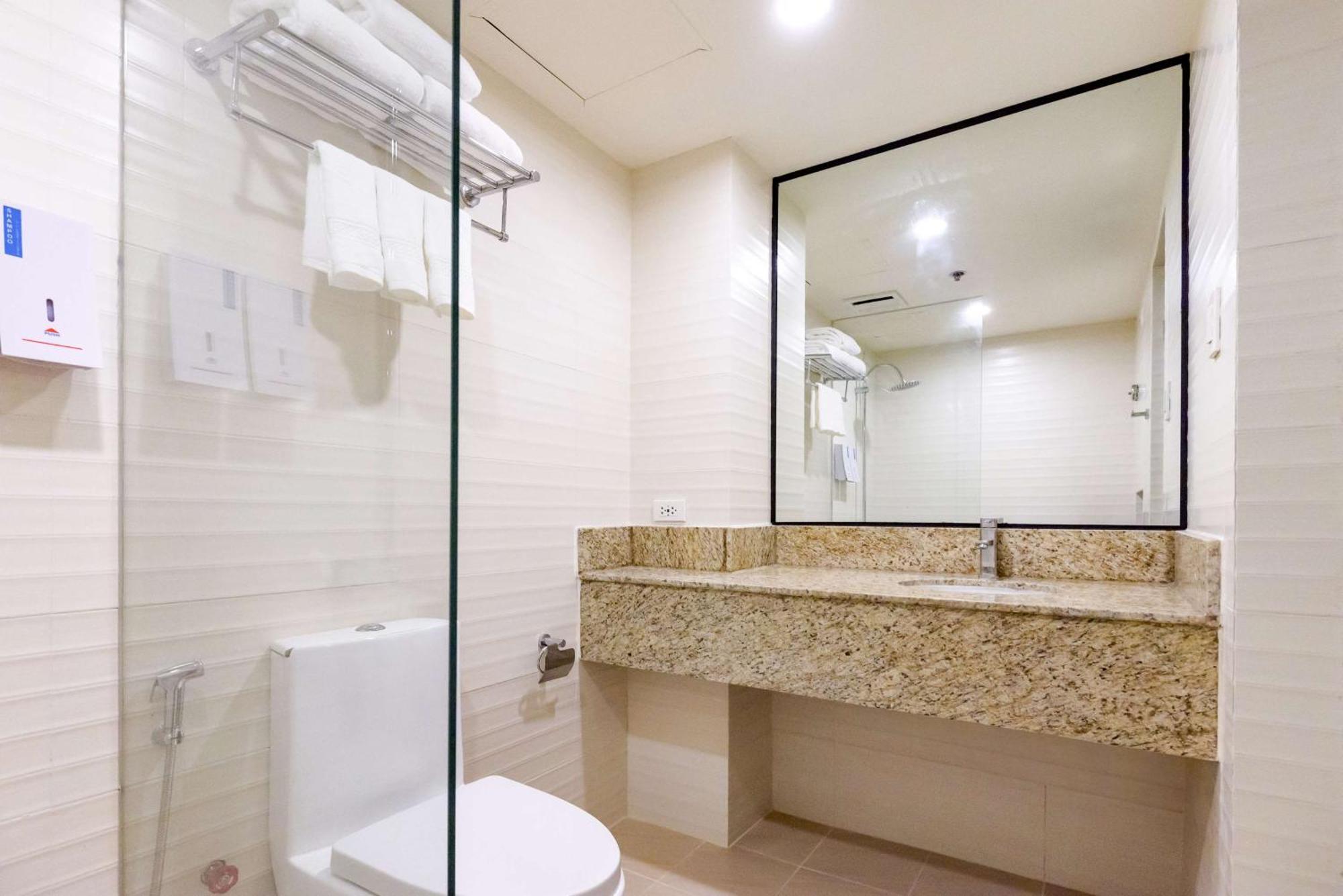 Surestay Plus By Best Western Cebu City Exterior photo
